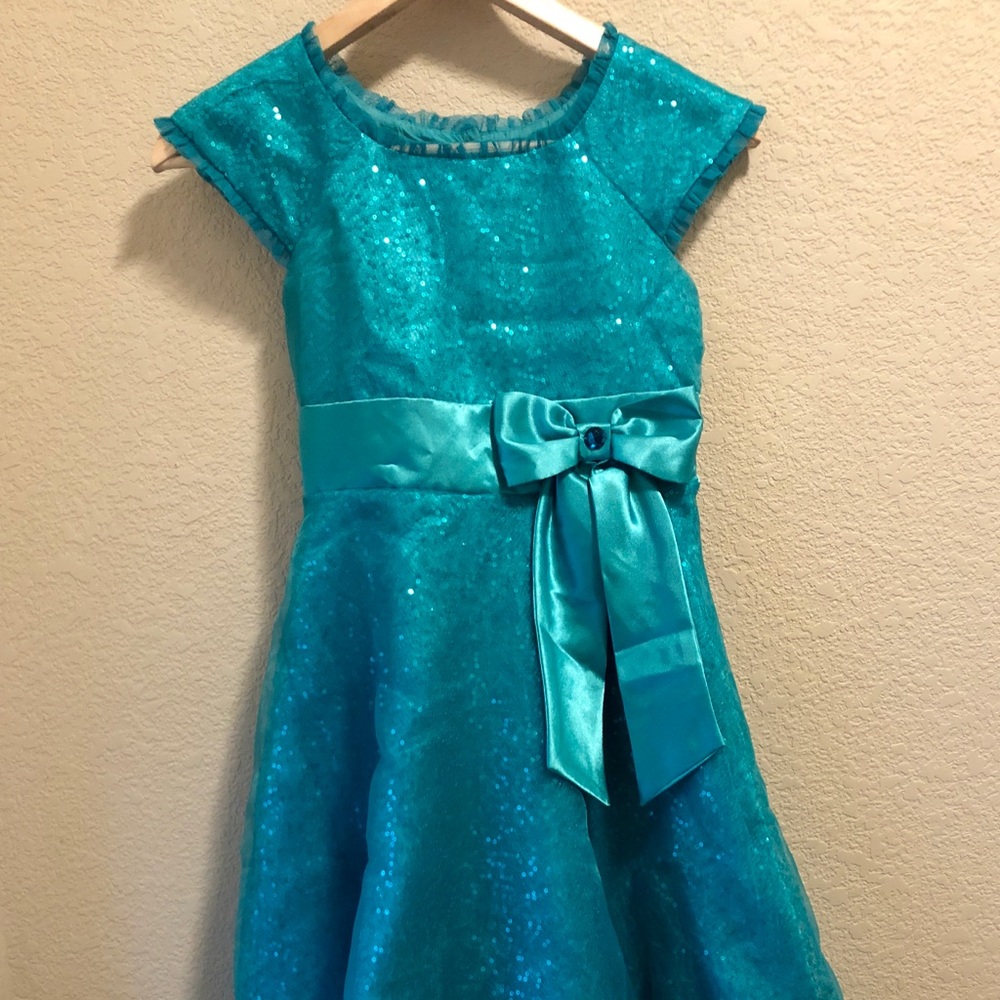 Beautiful Turquoise Girls Dress!
